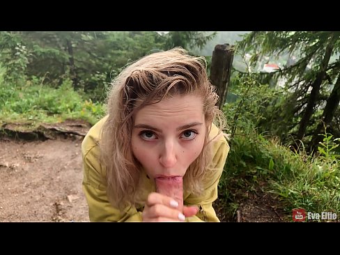 ❤️ Mädchen schluckt Sperma nach einem öffentlichen Blowjob - Eva Elfi Porno bei de.porngameshub.ru ☑