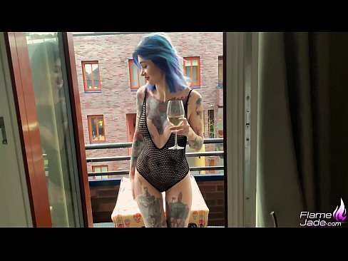 ❤️ Großartiges Mädchen lutscht mit einem Schluck und fickt leidenschaftlich unter freiem Himmel Porno bei de.porngameshub.ru ☑